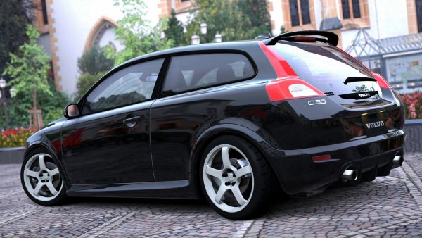 Дорабтката на турбото ще ви донесе още конски сили под капака, но трябва да добавите спортен ауспух и страхотни джанти, които ще направят тази евтино изглеждаща кола истинско страшилище на пътя
