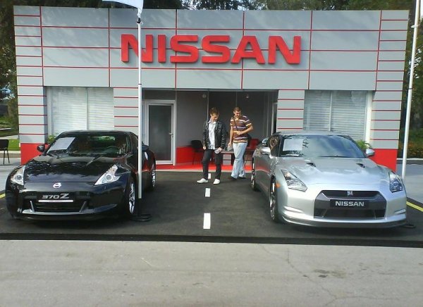 Nissan 