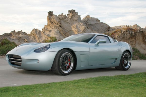 Anteros се предлага и във вариант XTS Targa