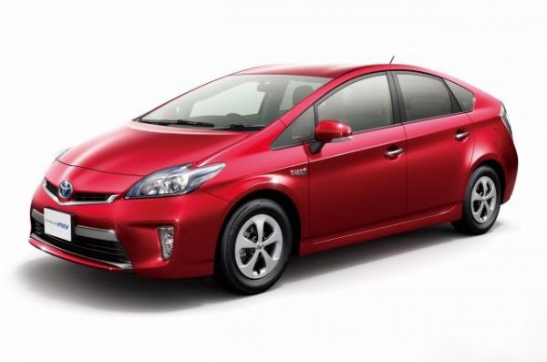 Toyota Prius PHV 
