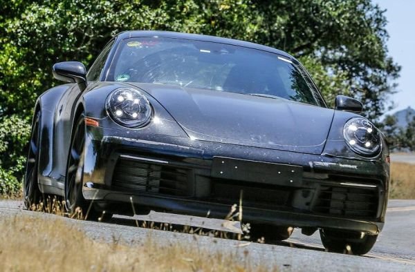 Porsche 911 (992)