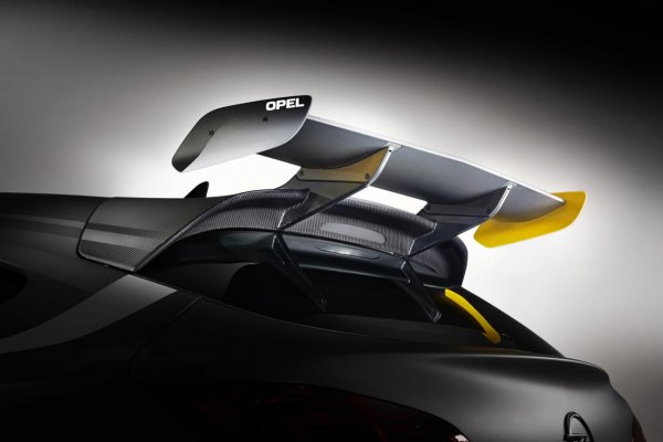 Opel Astra OPC EXTREME 