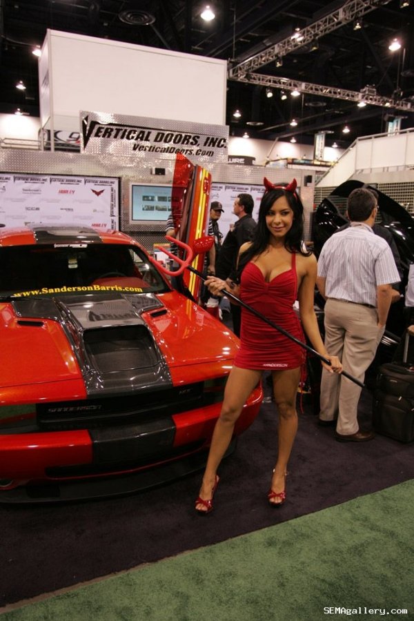 Момичетата на SEMA 2008