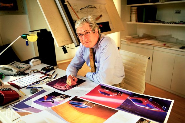 Един от най-добрите дизайнери в историята, автор на DeLorean, Volkswagen Golf, Alfa Romeo 159 и десетки други автомобили, днес е на 82 години. Той напусна собствената си компания Italdesign още през 2015 година, но явно реши, че няма да се пенсионира. Заедно със сина си Фабрицио той основа студиото GFG Style и продължава да твори усилено.

Преди светът да бъде поразен от коронавирусната инфекция, почти нямаше европейски автомобилен салон, на който да не бъде показен нов концептуален модел, дело на династията Джуджаро. А самият Джорджето прекарваше по цели дни на щандовете, общувайки си с настоящи и потенциални партньори.