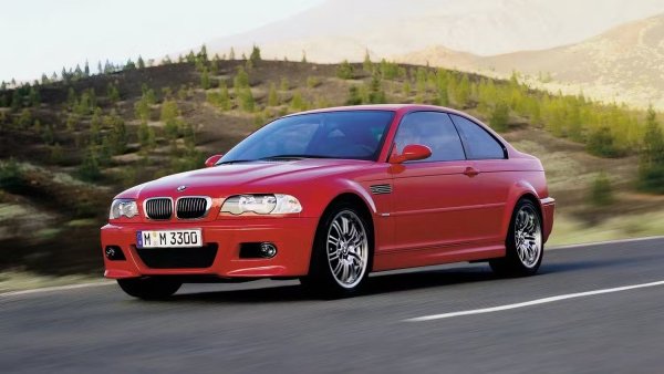 Години на производство - 2000–2006

Двигател – 3,2-литров, редови с 6 цилиндъра

Мощност – 340 к.с.
