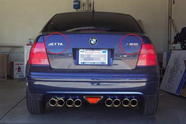 Нали знаете онази шега, че в Германия най-често ползваната екстра към BMW е да си доплатиш, за да не пише отзад какъв е моторът, а в България най-често ползваната екстра към BMW е табелката "М", която да си лепнеш на видно място. Когато тази буква върви в пакет с автомобил, който очевидно е нещо от типа на 318i, тя предизвиква единствено съжаление. Макар че може да буди и смях - особено ако е залепена върху VW Jetta, като в този случай. 
