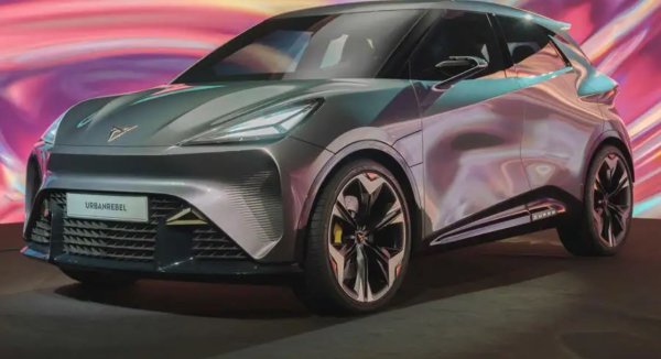 Спортната марка на Seat ще пусне на пазара забавна версия на Volkswagen ID.2 по-късно това десетилетие. Вдъхновен от  предишната концепция UrbanRebel, Raval е  електрически хечбек, който предлага пробег от над 450 км за около 25 000 паунда.