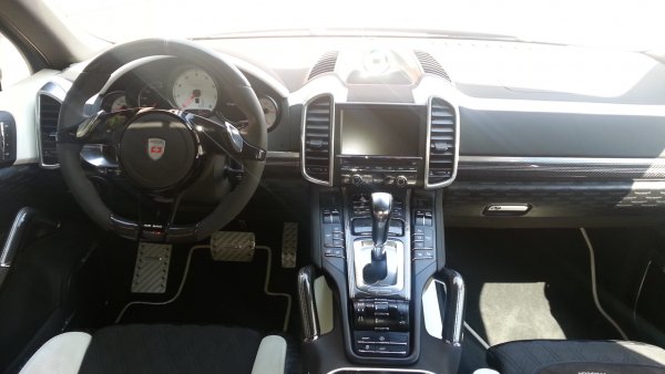 Porsche Cayenne Turbo S Mansory на Кристияно Роналдо