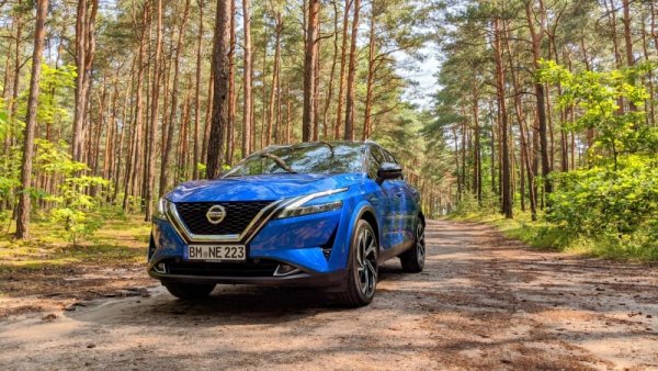 Финалните намаления за предишното поколение на Qashqai преди дебюта на новото си казват думата: цели 50 регистрации през септември, което е поделено трето място за месеца. За разлика от предишни години, когато при Qashqai преобладаваще реекспортът, сега голямата част от продажбите са за българския пазар. 
 