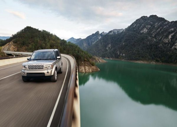 Land Rover Discovery 4