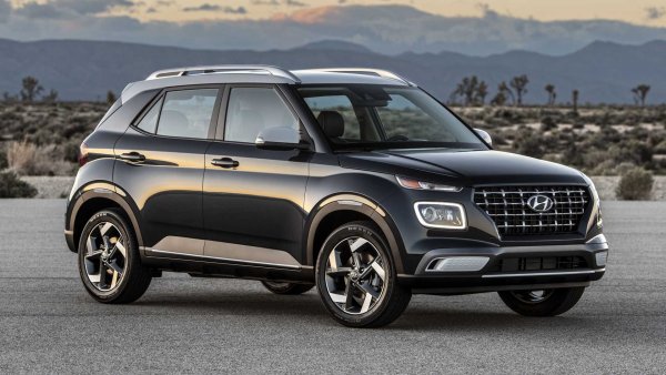 Един от новите модели на Hyundai е относително скъпо превозно средство за поддръжка. За да го представим в перспектива, се очаква много по-големият и двойно по-скъп GMC Acadia да струва също толкова за 10 години. Затова е по-добре да се разгледат други предложения от същия клас.

Средна цена като нов: 20 861 долара 

10-годишни разходи за поддръжка и ремонт: 7834 долара 

Разходи за поддръжка и ремонт като процент от цена като нов: 37,6% 