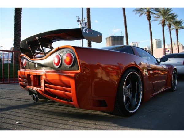 Външно доработена Acura NSX / Honda NSX