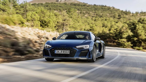 А германското „братче“ прехвърля дори 3 млн., най-вероятно, защо това е и най-екзотичната кола в този списък. Да, моделите на Bugatti и Pagani сигурно са по-атрактивни, но пък и са доста по-назад.