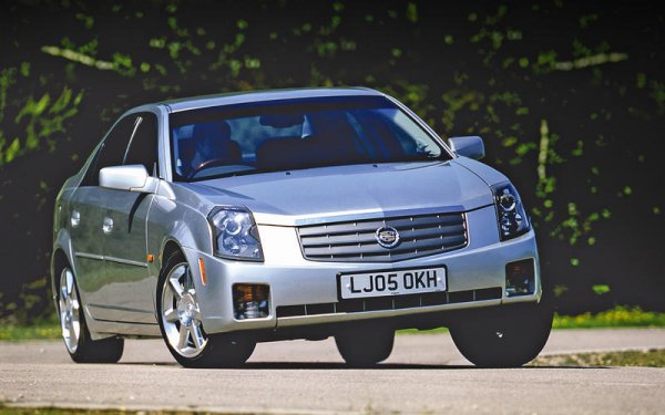 Искате да бъдете силни, горди и да се откроявате от тълпата? Ако е така, можете да се замислите за един модел, който се разработва и произвежда извън Европа - CTS на Cadillac След това помислете за едно от най-известните имена на пътя. CTS е спортен седан, който се предлагаше по време на сближаването на Cadillac с европейския пазар (то не продържи дълго). 

