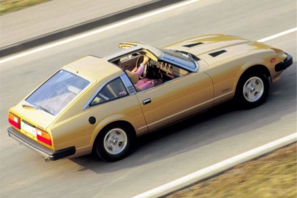 Решението на японците да създадат своя собствена версия на ужасните американски коли от този клас не беше никак удачно. След легендарните модели като 240Z този модел не само, че изглежда ужасно, но и не се справя никак добре. Със своите 140 к.с. под капака той повече бучи, отколкото върви заради високото си тегло. Това обяснява и защо никой не си го купуваше навремето.