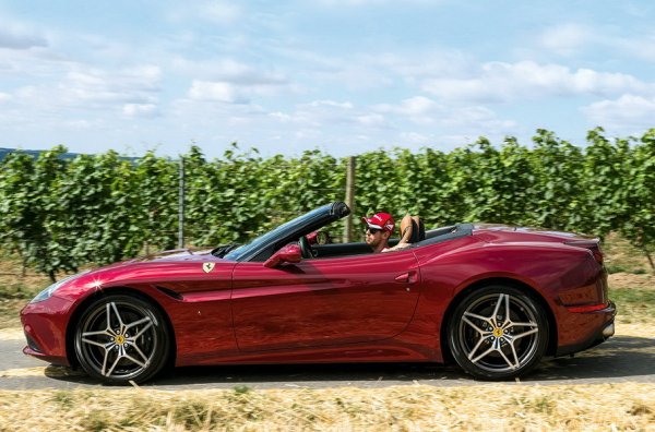 Ferrari California T