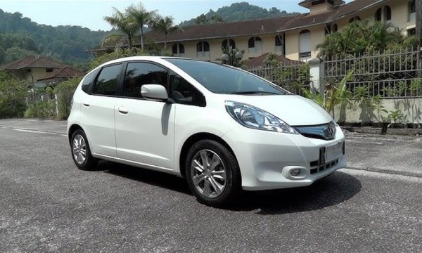 Процент повреди: 6%
Средна цена на ремонтите: 413 евро
Средна цена на поддръжката: 312 евро
Средна цена на автомобила: 4035 евро (във Великобритания)
Суперминито на Honda по традиция е една от най-добре представящите се коли в анкетите на Which?. Тази година 387 собственици са докладвали преживяванията си с модела, който се слави и с практичния си интериор. И разходите за ремонти, и цената на годишното обслужване са малко по-ниски от средното в тази възрастова група. 
