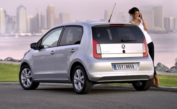 Процент повреди: 3%
Средна цена на ремонтите: n/a
Средна цена на поддръжката: 248 евро
Средна цена на автомобила: 5030 евро (във Великобритания)

Чешкото братче на VW Up! (макар че всъщност и двете коли се правеха в Словакия, в завода в Братислава). Само двама от анкетираните 55 собственици са декларирали повреди през последната година, и то съвсем леки. Цената на годишното обслужване също е доста по-ниска от средното при 10-15-годишните автомобили. Разбира се, цените на поддръжката във Великобритания не са същите като тези в България. Но голямата някога разлика между двете държави се постопи в последните три години. 
