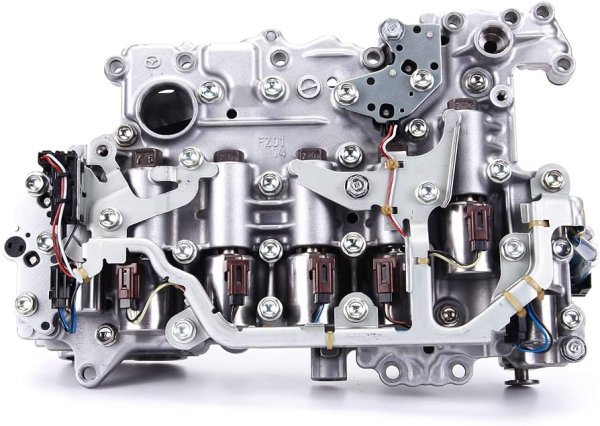 Тази трансмисия не е напълно лишена от недостатъци, честно казано. При най-ранните производствени серии често се износва муфата за обратен ход - ремонтът е невъзможен, трябва да се подмени цялата трансмисия. След 100,000 км пробег централният лагер може да започне да "вие" и се замърсява топлообменникът, което налага почистване. Освен това тази кутия е много претенциозна към качеството и чистотата на маслото. Но въпреки тези уговорки, това все пак е надежден автоматик, който може да изкара доста над 300,000 км с двулитровия мотор. 