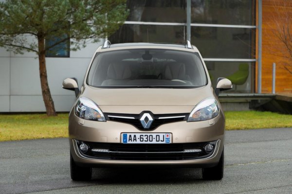Обновените Renault Scenic и Renault Grand Scenic