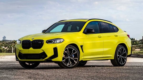 BMW X4 предизвика огромен интерес, когато дебютира още през 2014. През следващото десетилетие обаче купувачите постепенно разлюбиха атрактивния луксозен SUV. Така BMW ще премахне X4 след моделната 2025 година. В същото време баварците готвят това крос-купе X2, което ще попълни гамата.