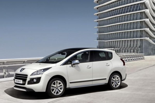 Peugeot 3008 HYbrid4