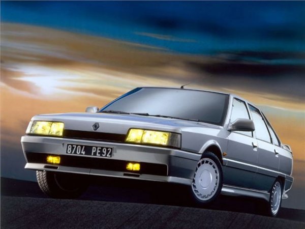 Това е френският отговор на BMW M3 E30, но формулата му се оказва недостатъчно точна – моторът е с една турбина и мощност 175 конски сили, а размерите на 21 са по-внушителни от 3-ата серия на BMW. Версията 21 Turbo Quadra е със задвижване 4х4.