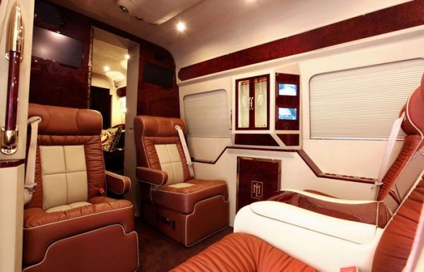 Mercedes-Benz Sprinter (L5-B) от Lexani Motorcars