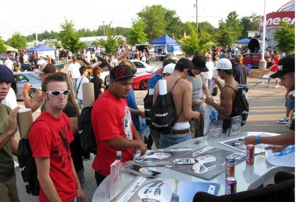 Тунинг изложението HIN Night Shift в Северна Калифорния