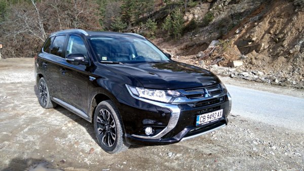 Mistsubishi Outlander PHEV