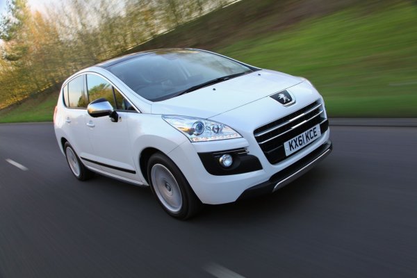 Френският кросоувър очарова със своя дизайн и комфорт, но двигателят 1.6 THP е един от най-проблемните на пазара. Дроселовата клапа, турбината, повишен разход на масло, прегряване - списъкът с проблеми е безкраен. Някои собственици наричат този модел „печалба от тотото’’.