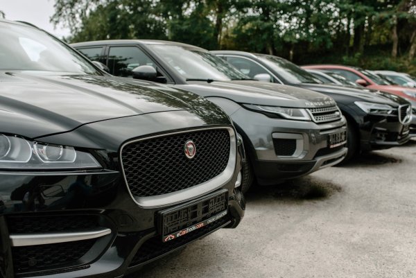 Ако купувате кросоувър с пробег, не се фокусирайте само върху марката или атрактивната цена. Не забравяйте да проверите репутацията на определен двигател, скоростна кутия и слабости на модела като цяло. Често всичко това определя дали покупката ви ще бъде добра инвестиция или кошмар, за който ще съжалявате с години.