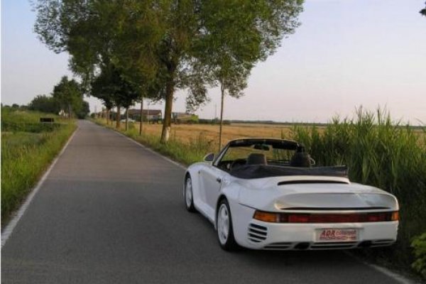 Уникалното Porsche 959 Cabrio