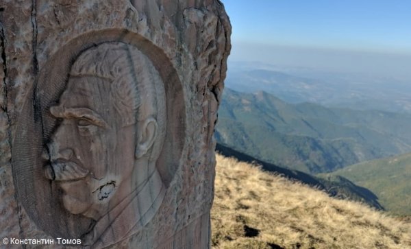 Северозападната област отчита 175 тежки произшествия с 18 жертви - доста на фона на скромното й население от 127 001 души. На снимката: изглед към Монтанска област от връх Ком. 
       
Средно жертви на 100 000 души: 14.17