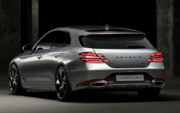 Красивият дизайн също е нещо хубаво и привлича множество клиенти, но невинаги е от полза. Много водачи се оплакват, че задните стойки им пречат на обзора, като това важи и за тясното задно стъкло на някои модели. Налага се шофьорът да се приспособява, тъй като често не вижда движещо се редом превозно средство.