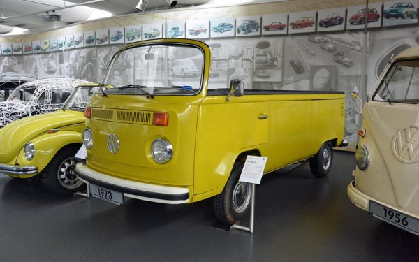 Този микробус с отрязан покрив е построен през 1973 г. за немското телевизионно шоу Ein Platz an der Sonne (Място под слънцето). За добро или за лошо, този модел така и не е пуснат в серийно производство.