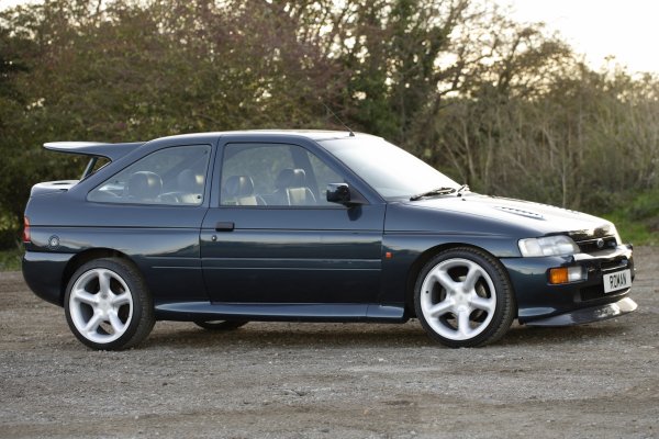 Истинска мечта от 90-те години &ndash; &bdquo;опитомен&rdquo; рали автомобил за всеки ден. Тук изборът на Джеръми едва ли буди каквито и да е въпроси.