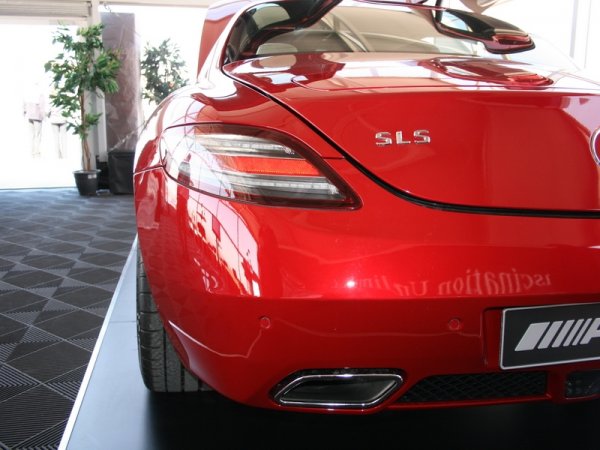 "ОЧАРОВАНИЕ БЕЗ КРАЙ" - ексклузивното роудшоу Mercedes-Benz Star Experience