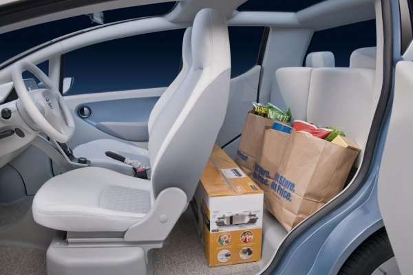 Детройт 2012 - Tata eMO