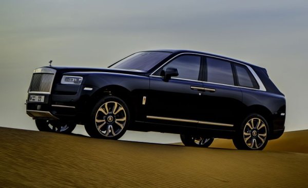 Само ако някой ни беше казал преди десетина години, че Rolls-Royce ще продава повече коли в Европа от Chevrolet! Свръхлуксозната марка на BMW е на път да отчете рекордна година, а за деветте месеца има 43% ръст спрямо 2021. Както можете да се досетите, бестселър е Cullinan, първият SUV модел на марката. 
Най-продаваните модели:
Cullinan - 396
Ghost - 182
Phantom - 66
Dawn - 29
