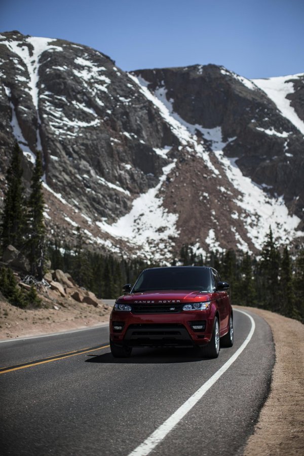 Range Rover Sport с рекорд на "Пайкс Пийк"