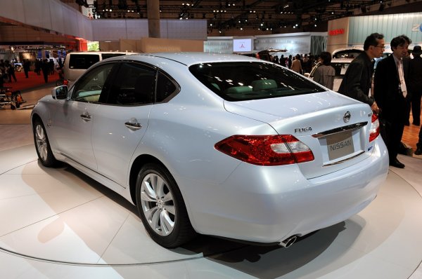 Nissan Fuga Hybrid / Токио 2009