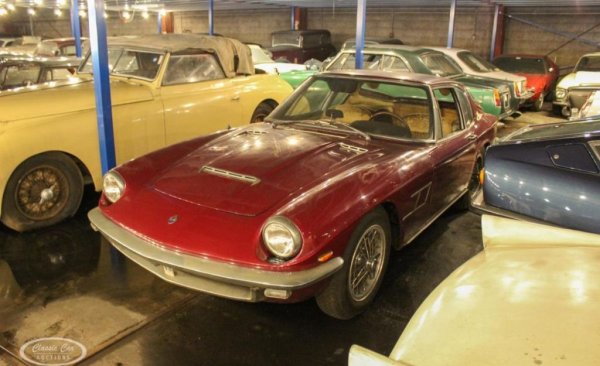 Година: 1965
Mistral Coupe е спортен автомобил, произвеждан между 1963 и 1970. Популярен е най-вече заради елегантния дизайн, дело на Пиетро Фруа. Произведени са общо 968 бройки с три варианта на задвижване - 3.5-литров шестцилиндров мотор, 3.7-литров шестцилиндров мотор, и 4-литров V8. 
