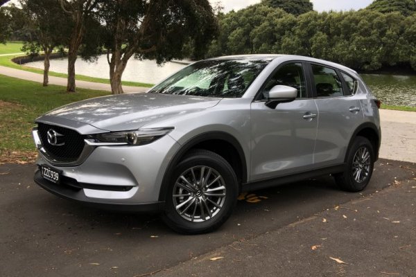Бестселърът на Mazda запазва 89,53% от стойността си след три години. Близо зад него се нареждат Toyota RAV4 - 86,30, и Volkswagen Tiguan - 86,20.
