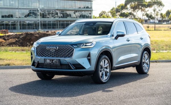 Китайският кросоувър се задвижва от двулитров бензинов мотор с 204 коня максимална мощност, комбиниран със 7-степенен автоматик с двоен съединител. Версията с AWD започва от средното ниво на оборудване, което е доста щедро: двузонов климатроник, адаптивен круиз контрол с асистент за трафик, парктроник отпред и отзад, камера за обратно виждане, 10-инчова мултимедия, 
кожен салон, отопление на волана, отопление и на предните, и на задните седалки, и 18-цолови алуминиеви джанти. 

Цена през 2020: n/a
Цена през 2021: n/a
Цена през 2022: 68 990 лева
