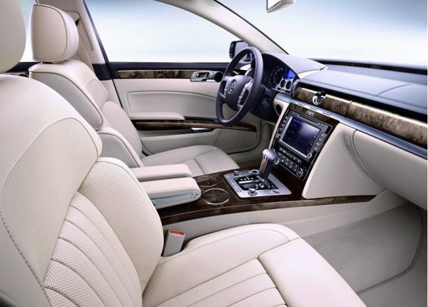 VW Phaeton 2011