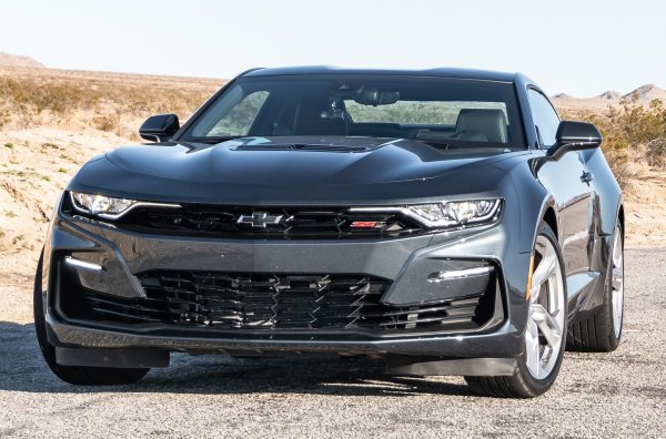 Поради слабото търсене производителят (General Motors) ще се отърве от легендарния модел още през следващата година, въпреки че се очакваше това да стане през 2026 г. Шестата генерация на Camaro ще напусне конвейера след 9 години производство, но популярното име ще остане в експлоатация.