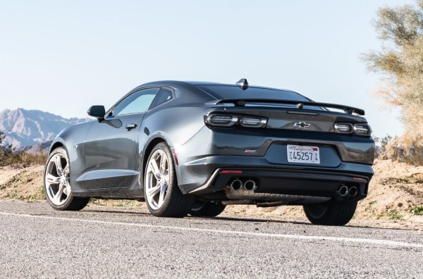 Все още няма информация за наследника - това може да е кросоувър като Ford Mustang Mach-E или електрически седан, базиран на платформата Ultium. Във всеки случай, новият модел със сигурност ще бъде електрифициран, за да следва стратегията на General Motors.