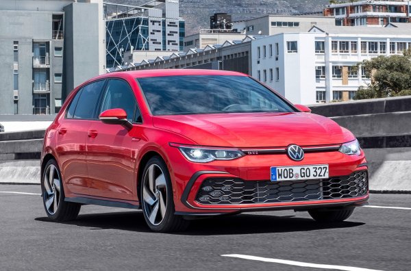 Вече е известно, че това е последното поколение на най-популярния автомобил в Европа с ДВГ. Догодина ще има сериозен фейслифт, а следващата генерация ще излезе през 2025 или 2026 г. Тя ще запази емблематичното име, предшествано от буквите ID. А това означава електрическо задвижване.