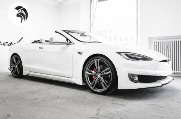 Италианското ателие, за което споменахме в увода, се заема с конструирането на кабриолета още през 2018 година. Изработката е по заявка на клиент, като се наложила доста сериозна промяна по структурата на купето. Така, машината се лишава от задните си врати, а предните такива са удължени. Мекият покрив със сервомеханизъм е дело на финландската фирма Valmet и е заимстван от Bentley Continental GTC. Когато е прибран, покривът е скрит от капак, собствена разработка на Ares Design.